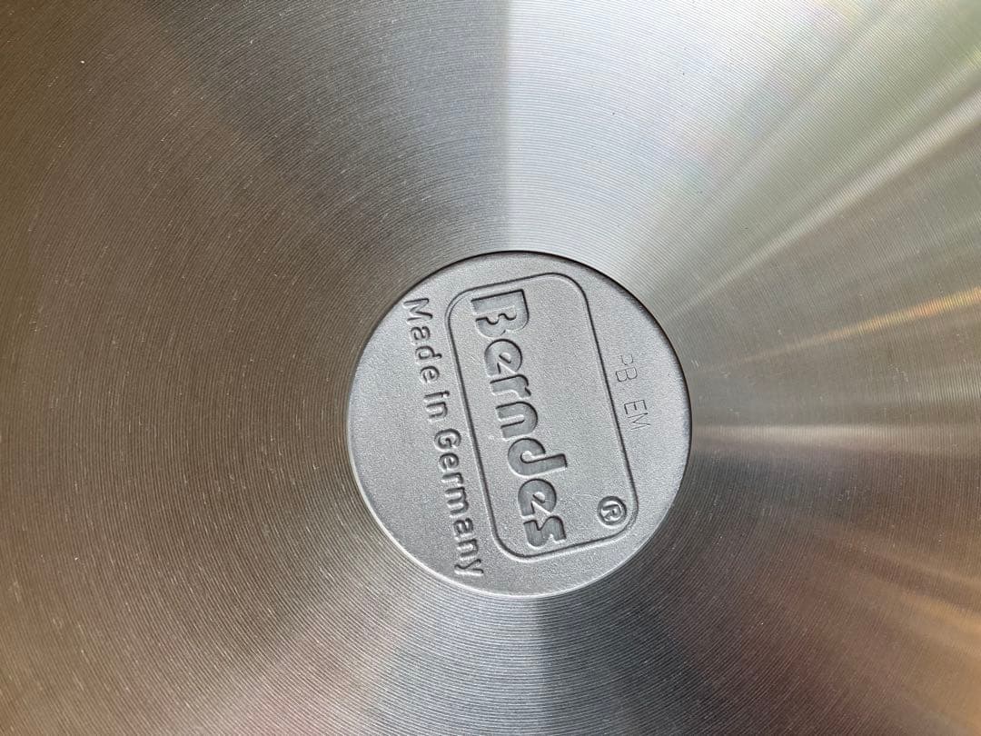 Berndes　26㎝　ホワイト 深型フライパン 木製ハンドル　セラミック白