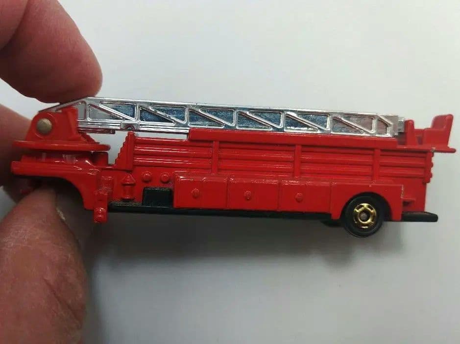 ロングトミカ/トミカ/ L10 アメリカン ハシゴ消防車 /日本製/廃番/消防