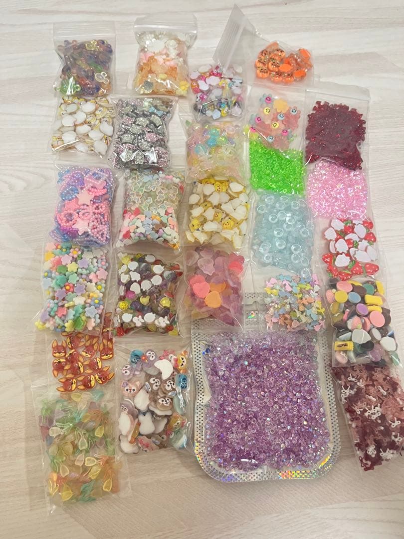 ネイルパーツ　700g以上　まとめ　大容量