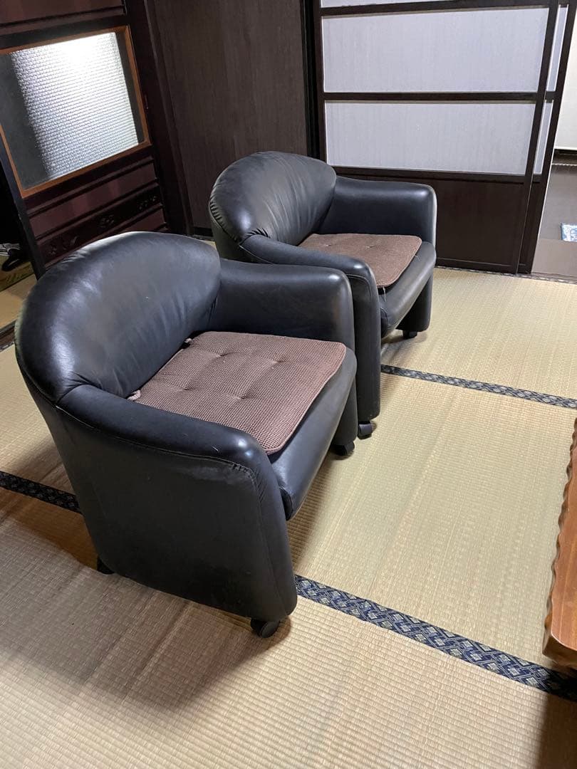 イス4脚とテーブル　関西　中部限定