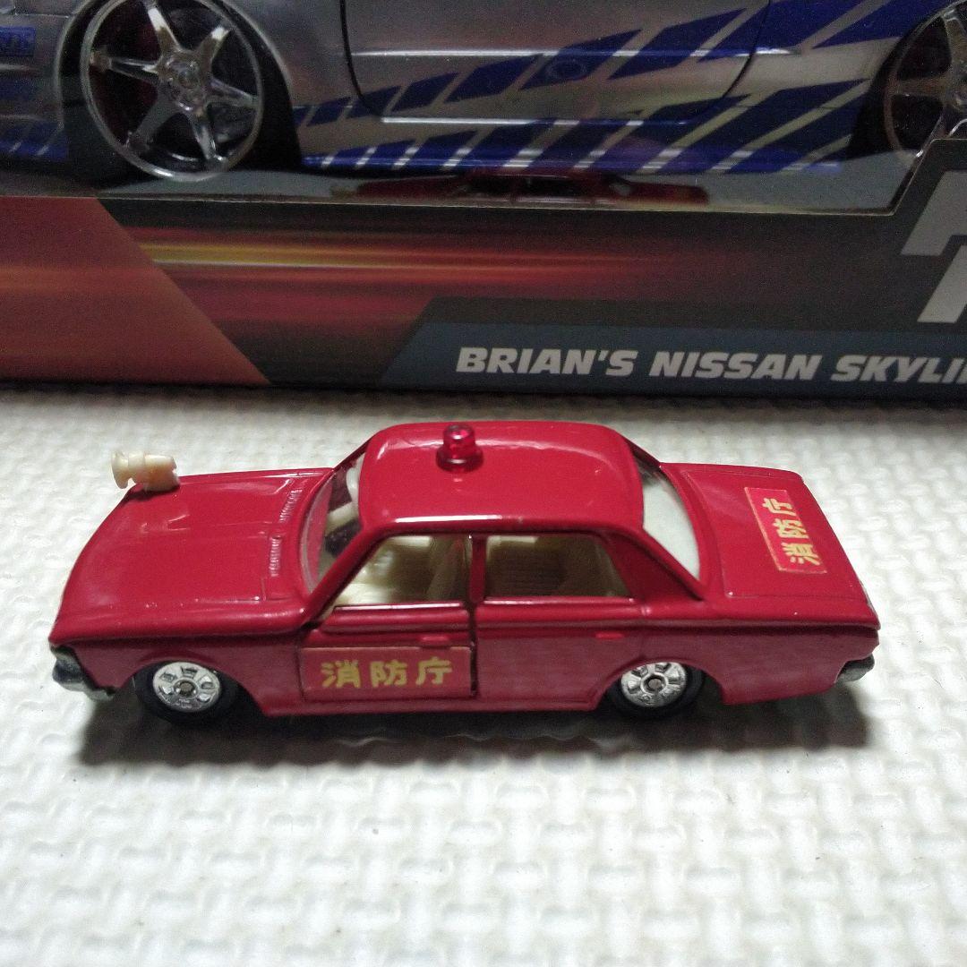 トミカ クラウン 消防庁