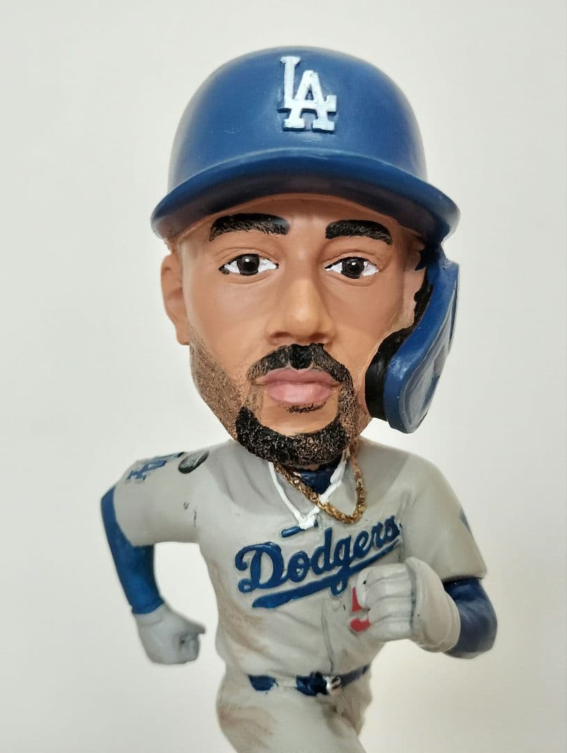 ムーキー・ベッツ ボブルヘッド フィギュア - メルカリ