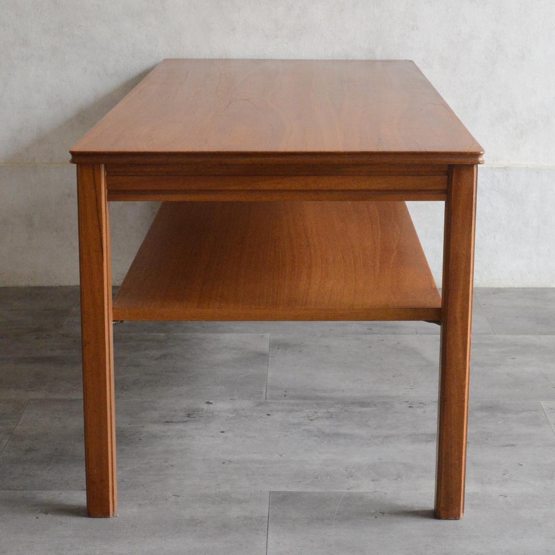 イギリスヴィンテージ チーク ローテーブル コーヒーテーブル 棚付き 再塗装済