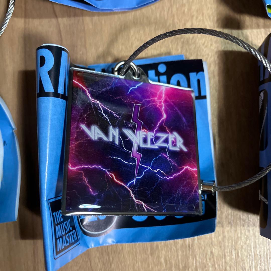 新品 Weezer ウィーザー メタルチャーム ガチャ 6個セット - メルカリ