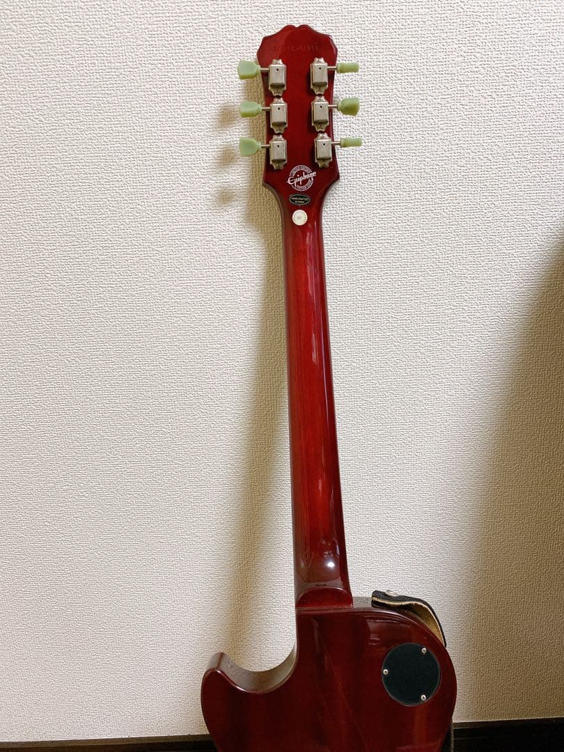 。Epiphone Les Paul Studio エレキギター　弦一本欠品