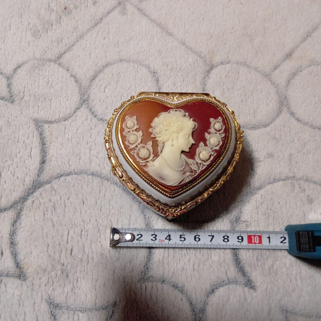 オルゴール　ハート型小物入れ