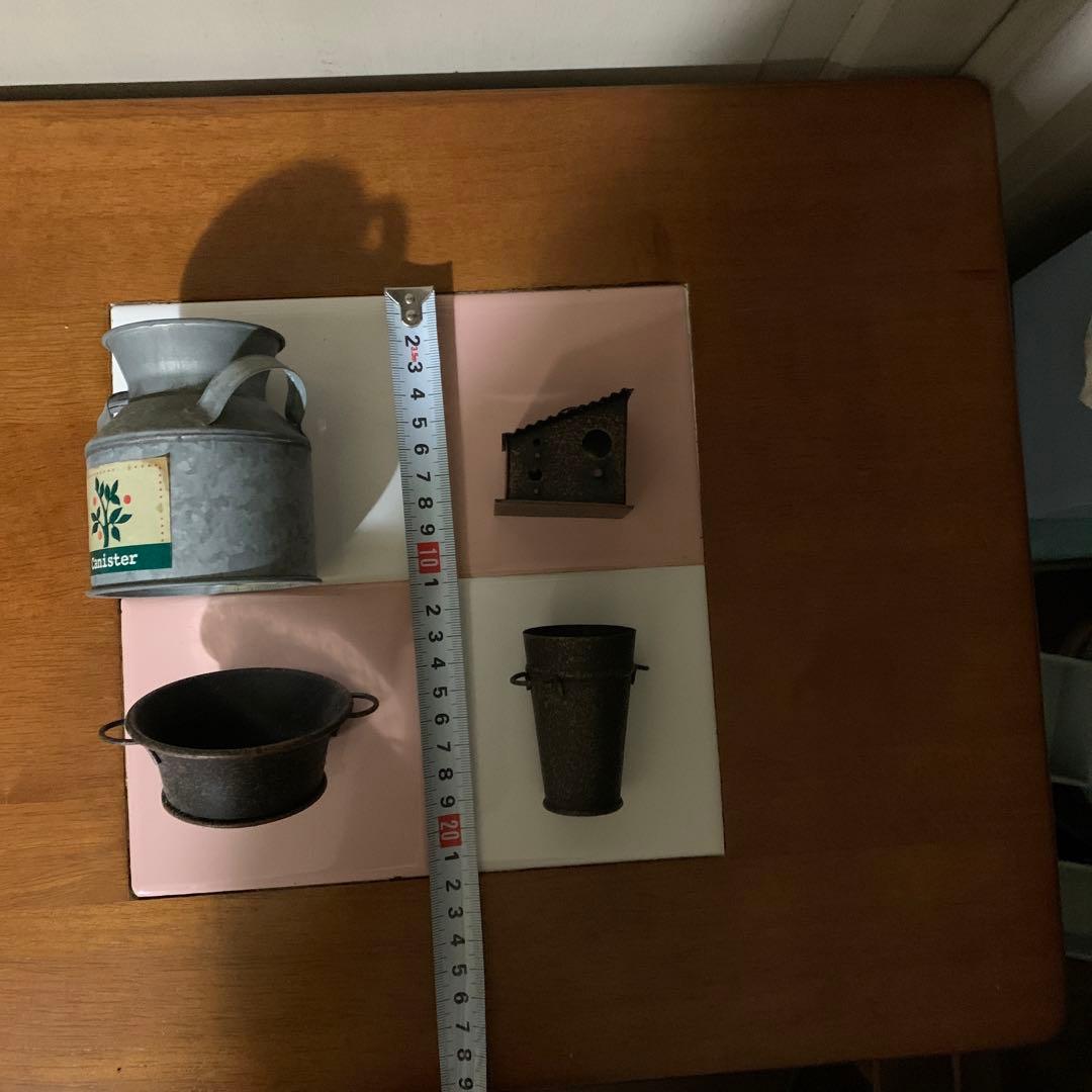 カントリー雑貨　ガーデン雑貨　花台　アイアン　ミニチュア雑貨