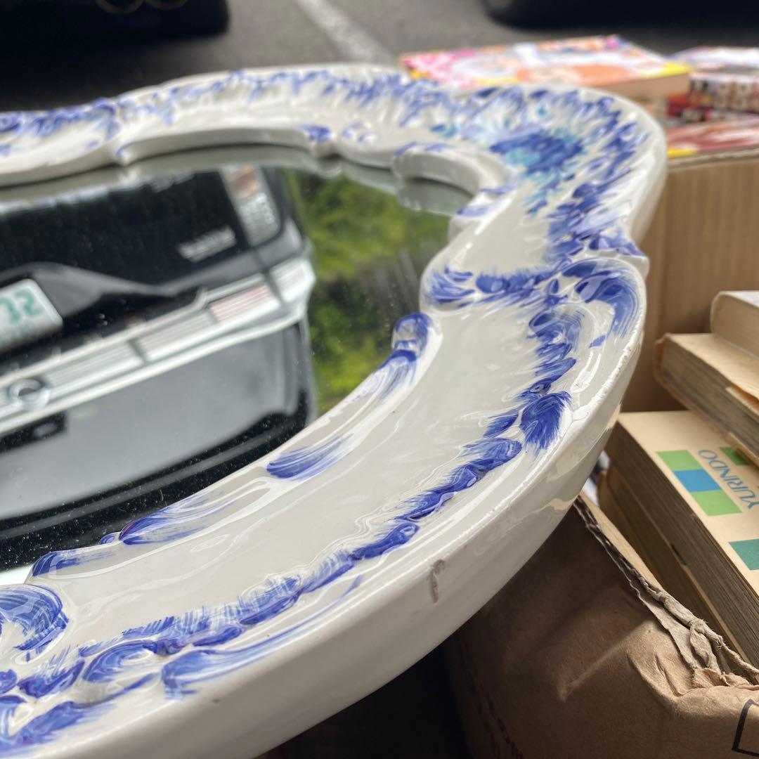 アンティーク調　ホワイト　ブルー　花柄　陶磁器　大型壁掛け鏡　ウォールミラー