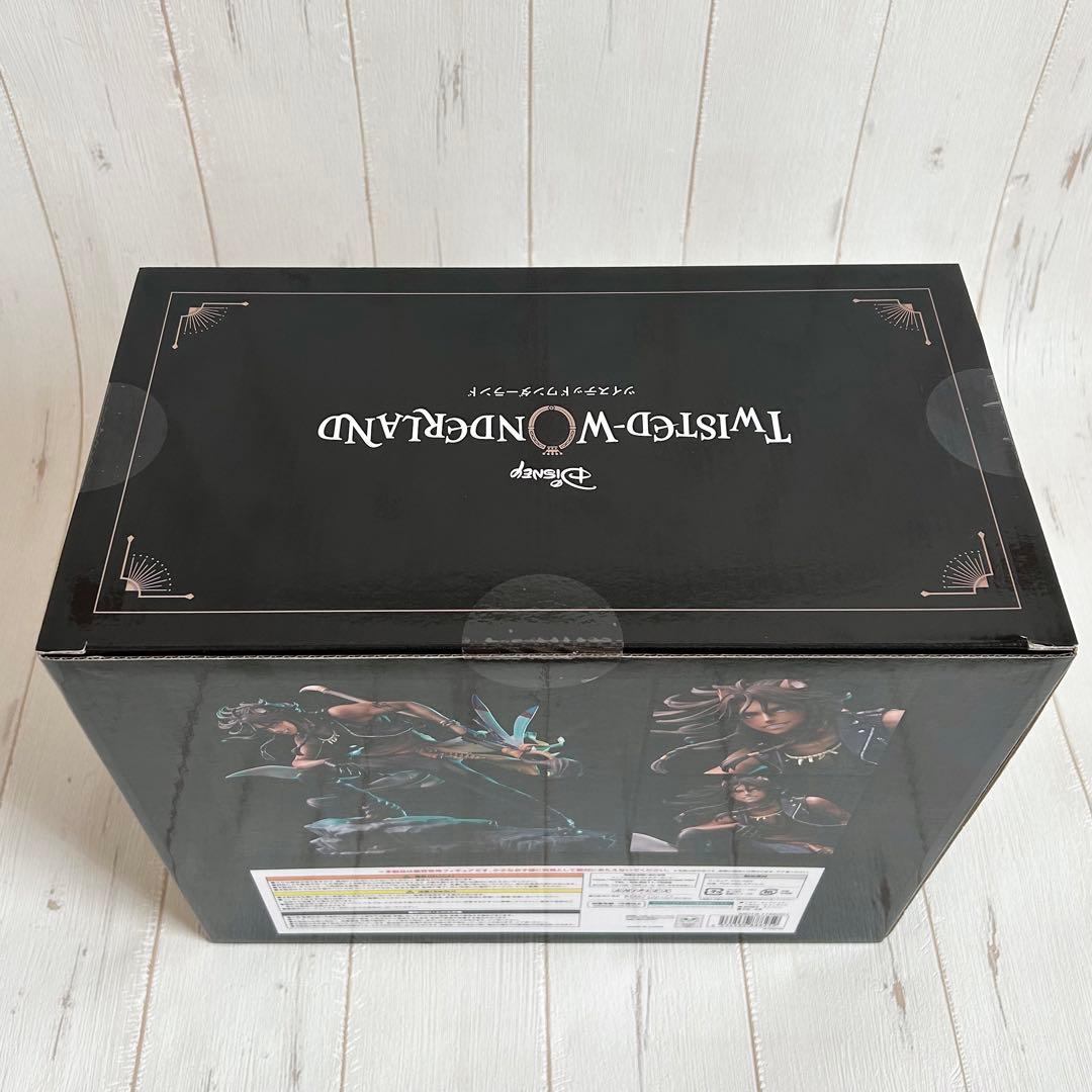 ツイステ レオナ 1/8 スケールフィギュア 特典 ポストカード 缶バッジ