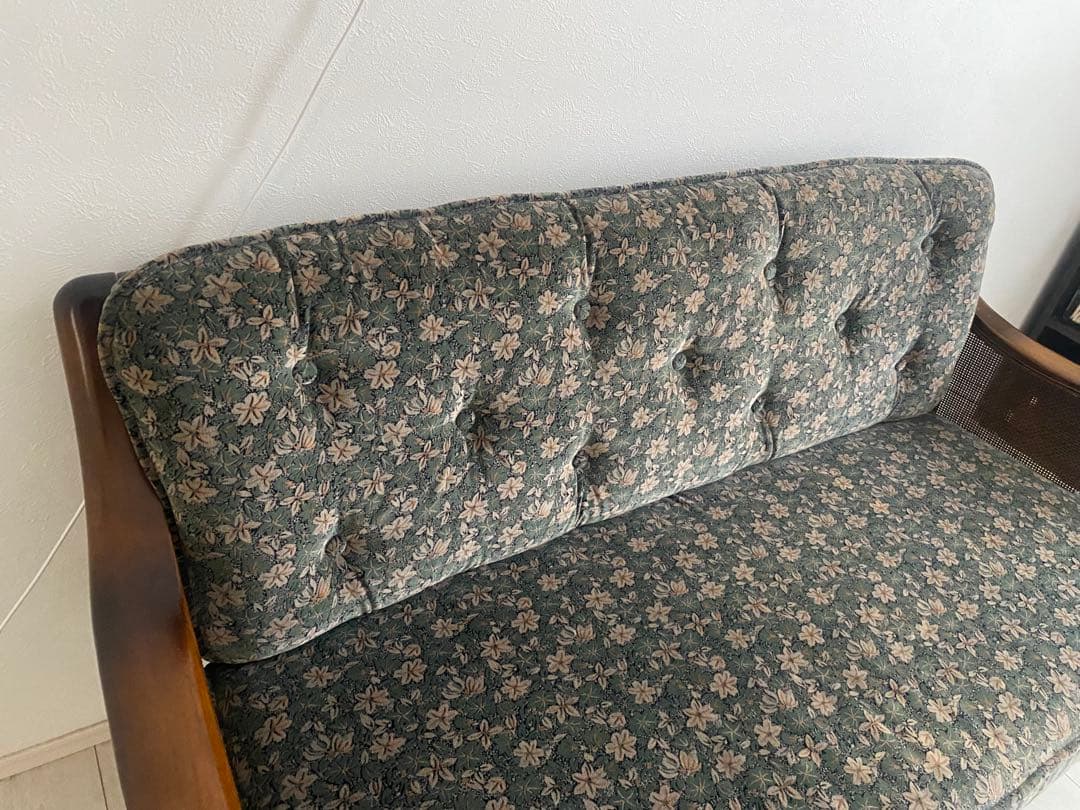 カリモク コロニアル グリーン 花柄