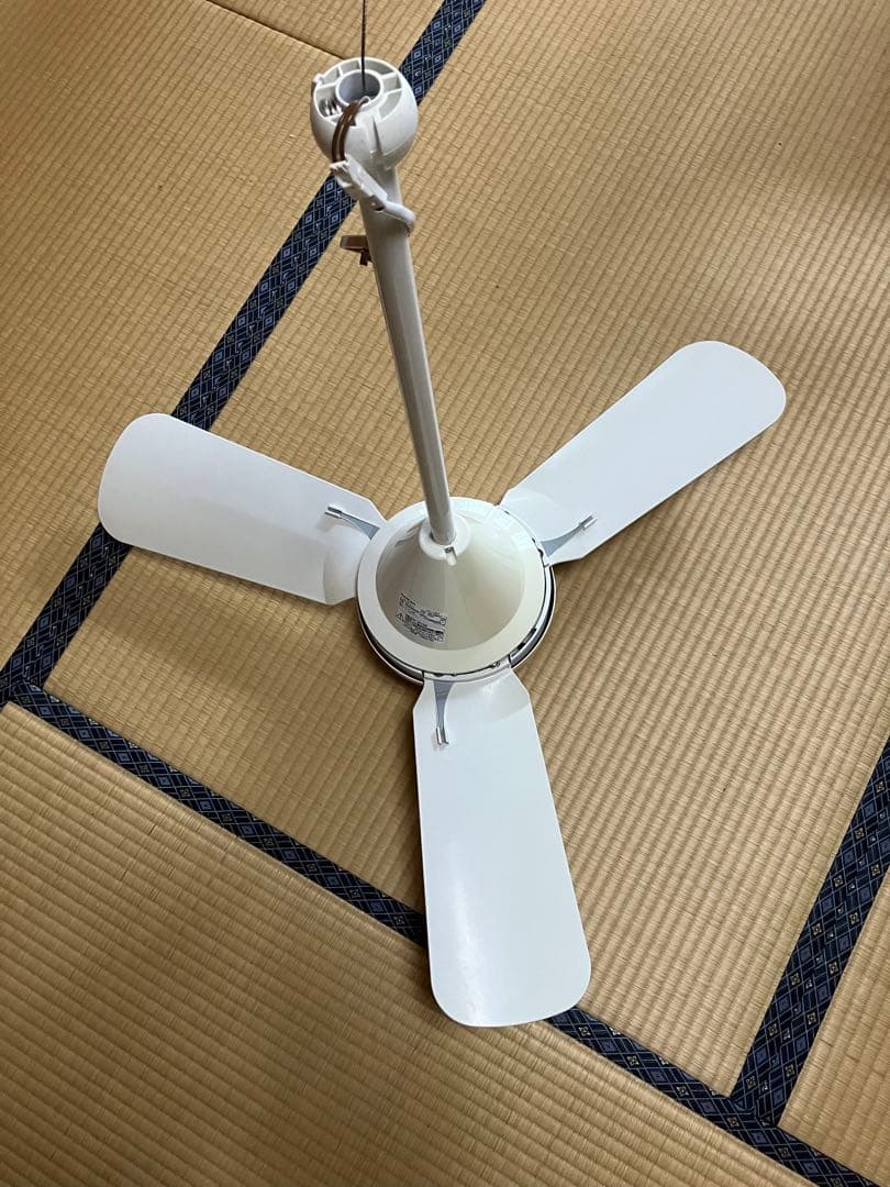 KOIZUMI リモコンインテリアファン AEE695093