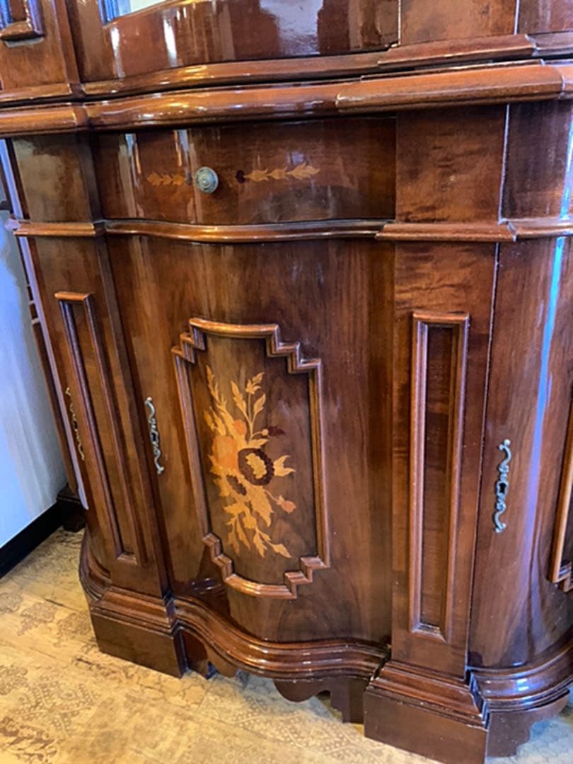 イタリア製　象嵌キャビネット