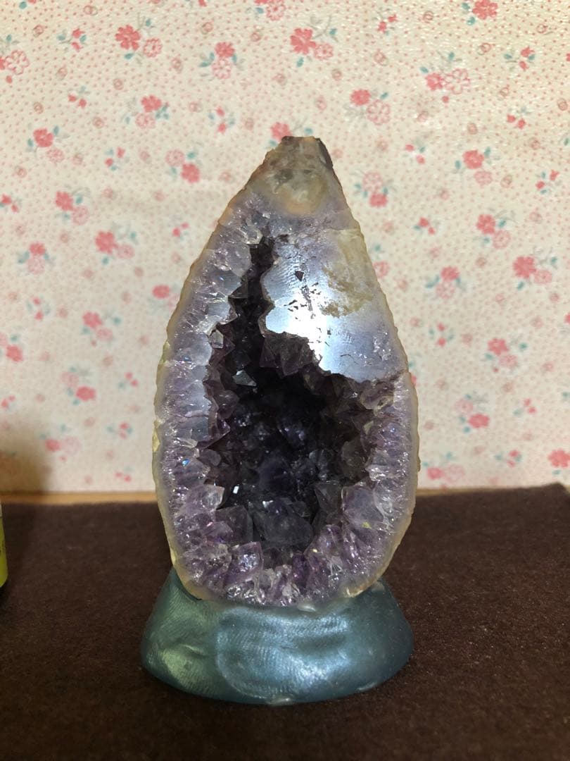 アメジスト　卵型　ジオード　ドーム　置物　原石　天然石　紫水晶【匿名配送】