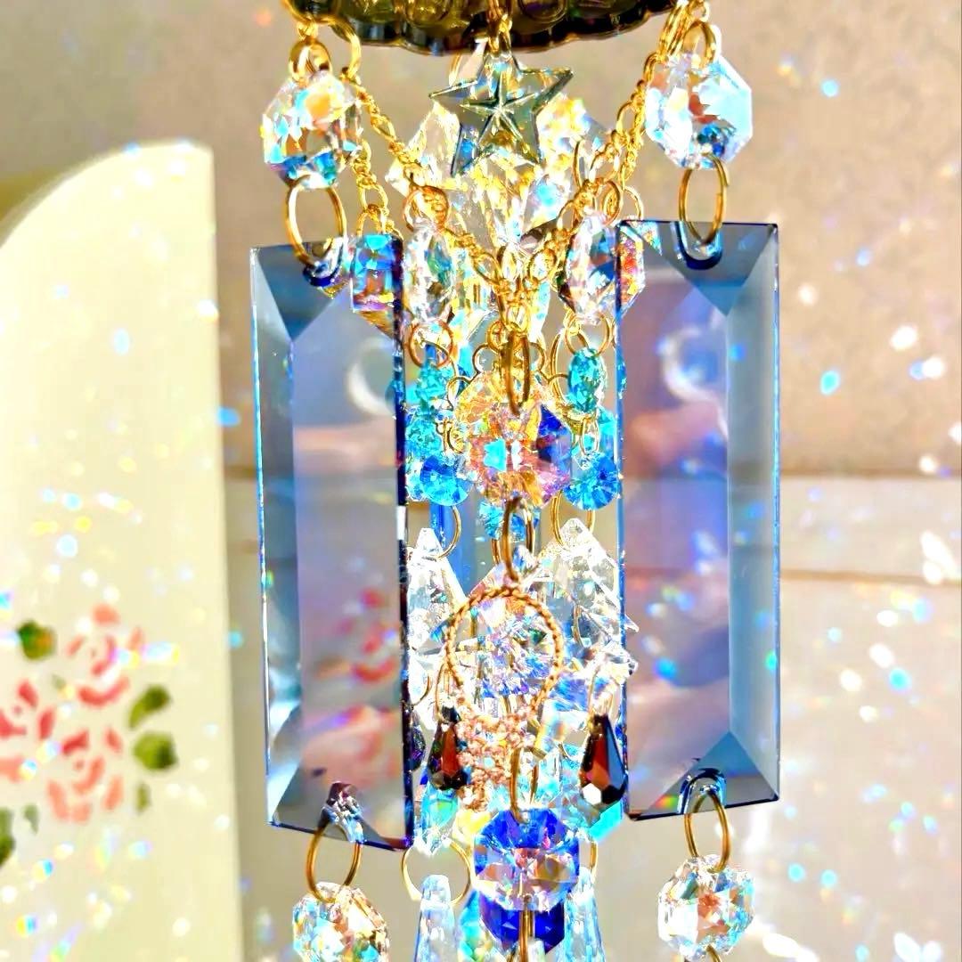 アラベスク✩.*˚ SWAROVSKIシャンデリア風サンキャッチャー