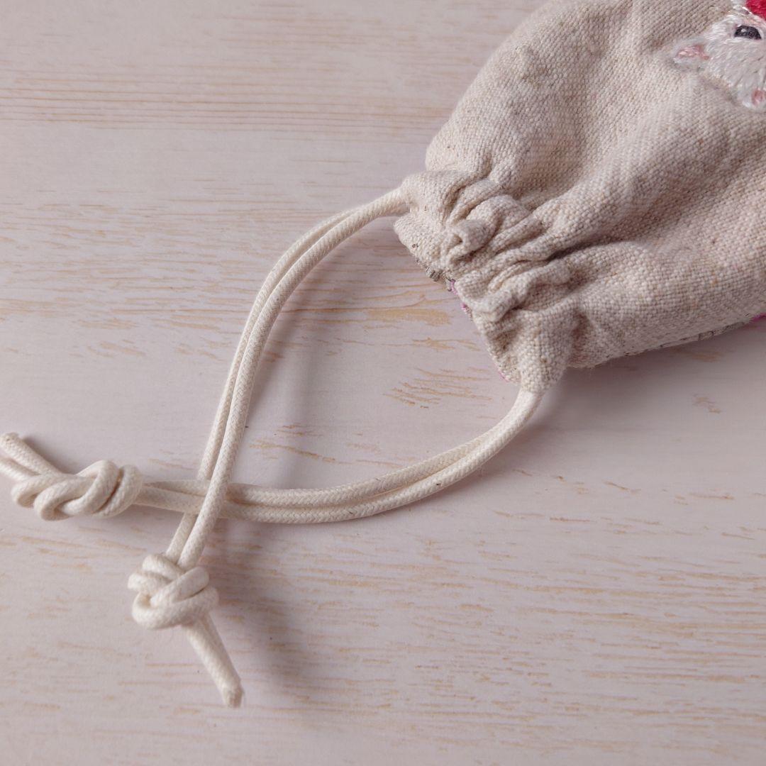 ちっちゃな巾着サシェ/詰替タイプ【白猫とふわもこハート】