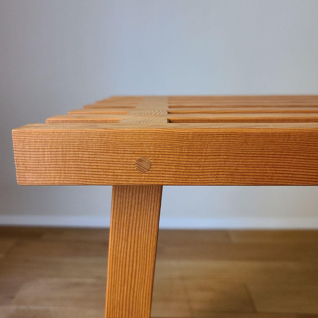 木製スラットデザインテーブル　花台　サイドテーブル　日本製　職人　棚付き