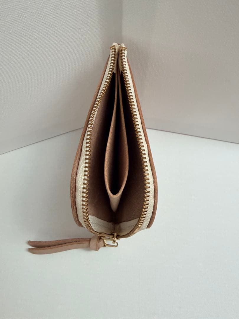 【新品未使用】　DELIFE デライフ　コンパクト　財布　L Wallet 本革