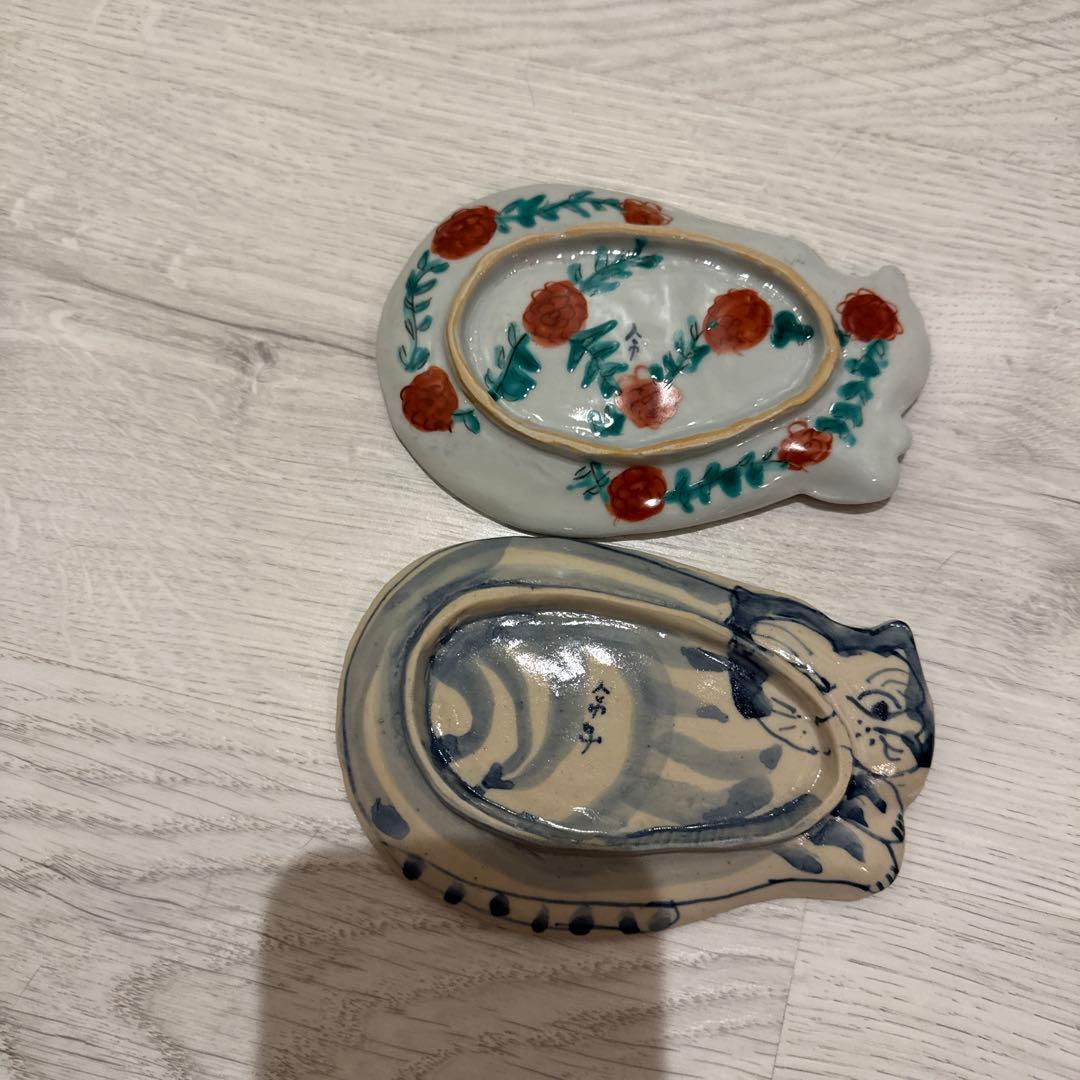 田辺京子さん猫型皿 2点セット