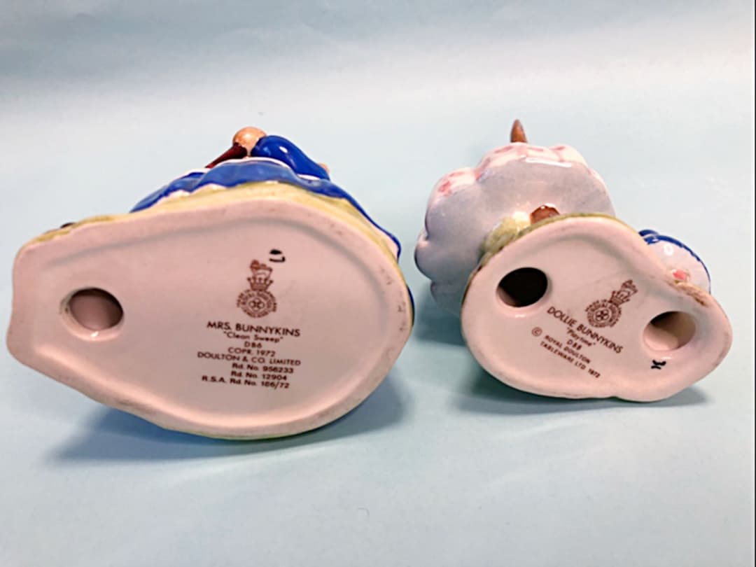 処分値下げ（1972年優美品）英国ロイヤルドルトンバニキンズフィギュ