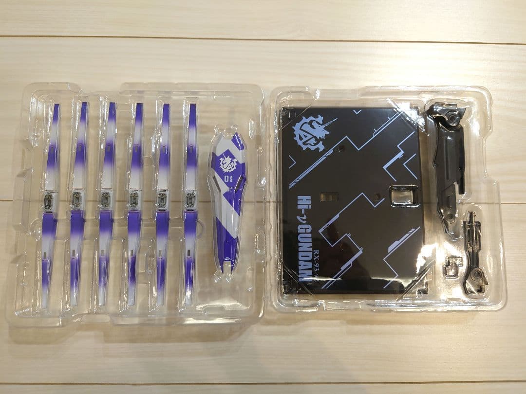 メタルロボット魂 Hi-ν ガンダム Exclusive Edition