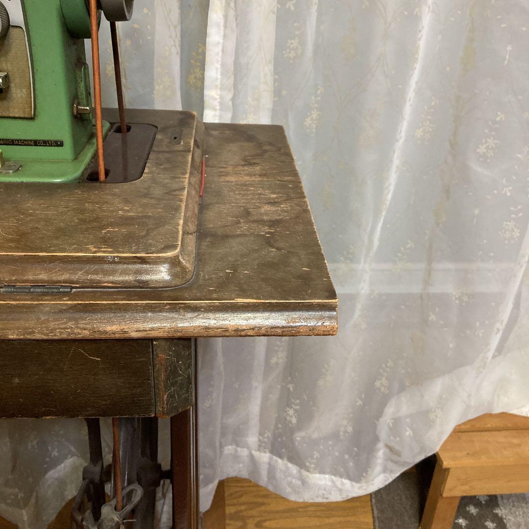 昭和レトロ　リッカー　RICCAR 足踏み　ミシン　値下げ　ビンテージ、激レア