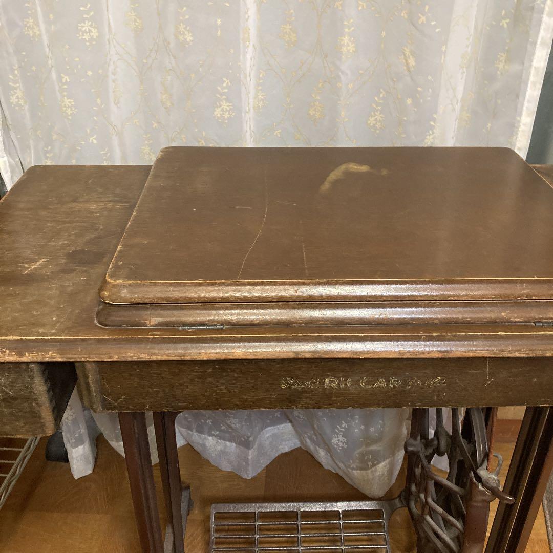 昭和レトロ　リッカー　RICCAR 足踏み　ミシン　値下げ　ビンテージ、激レア