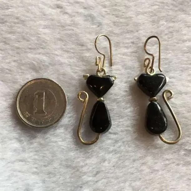 黒翡翠 グァテマラ産 黒 ヒスイ 猫 ピアス 翡翠 硬玉天然石 パワーストーン