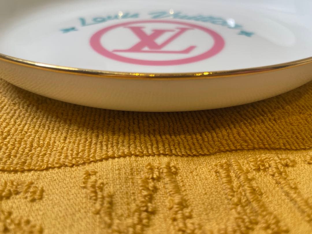 【新品未使用】LOUIS VUITTONルイヴィトン　食器　アシェット　一枚