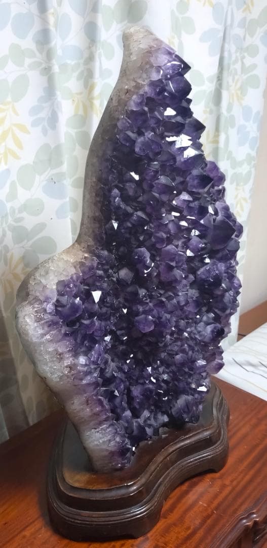 アメジストクラスター　高さ約63㎝　重量約25.1㎏