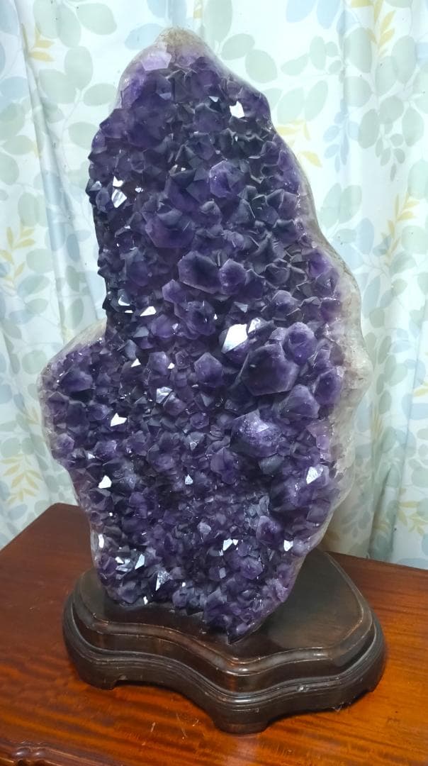 アメジストクラスター　高さ約63㎝　重量約25.1㎏