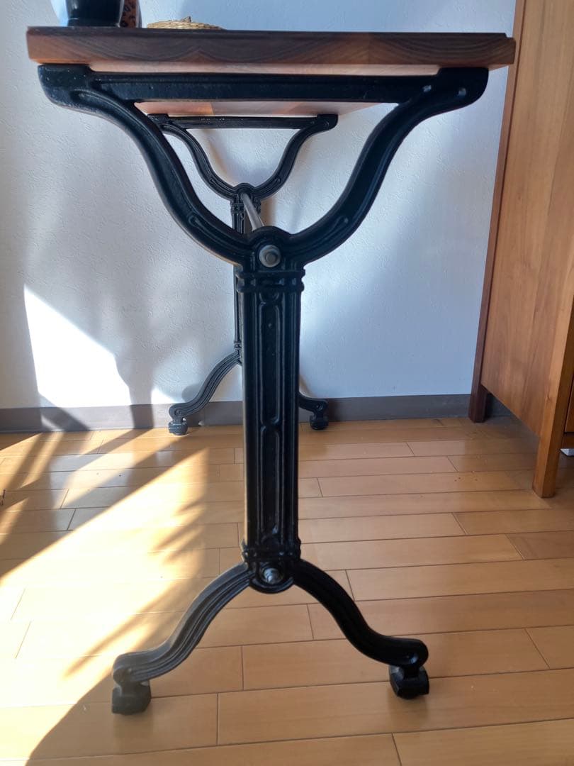 アイアン脚デスク