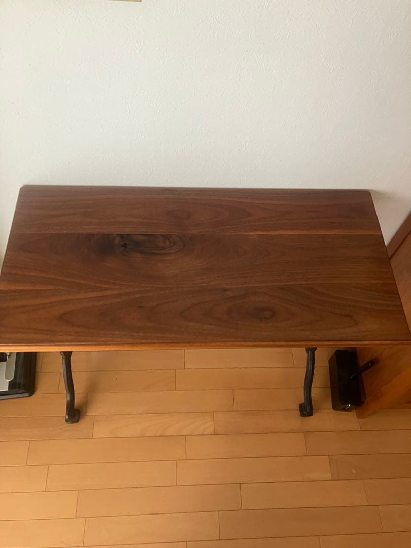 アイアン脚デスク