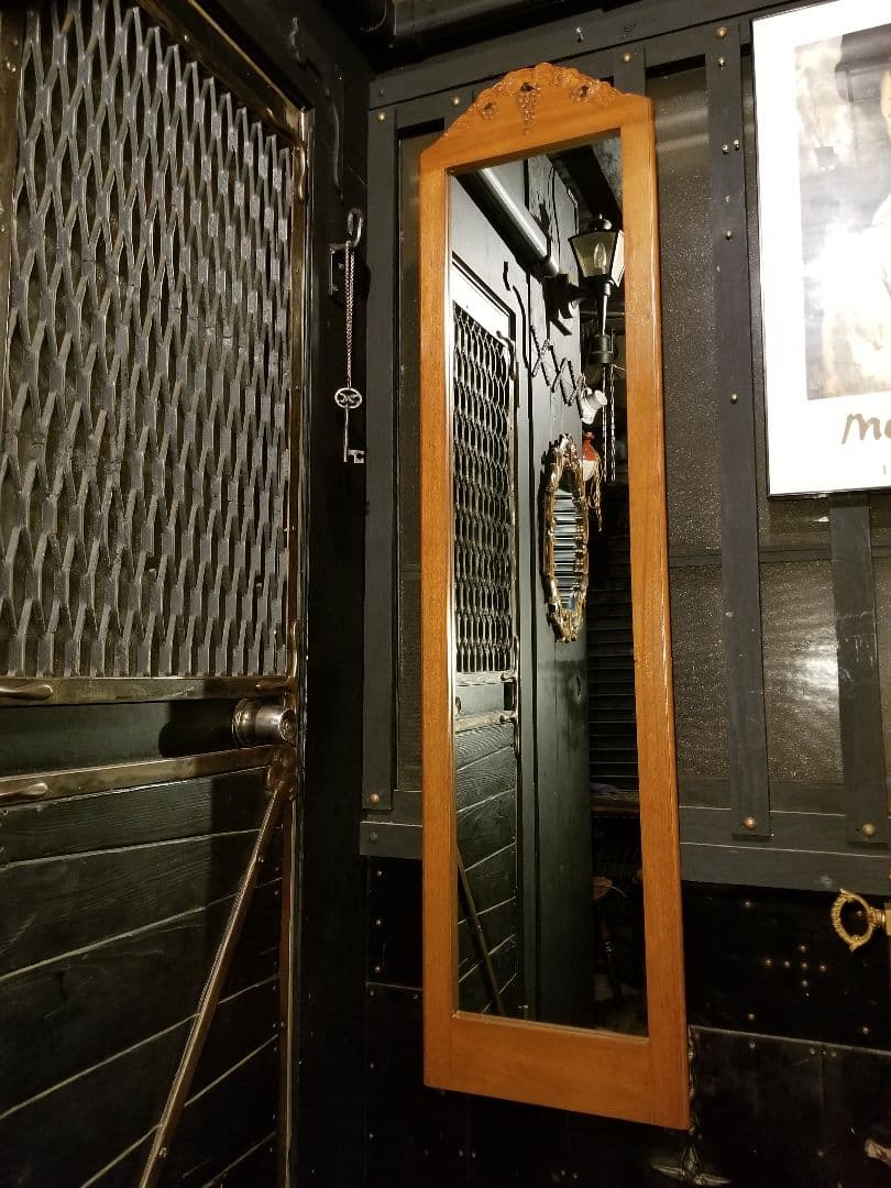 1970's　透かし彫り　細工　葡萄　蔦柄　ブナ桜　無垢　ロング　ウォールミラー