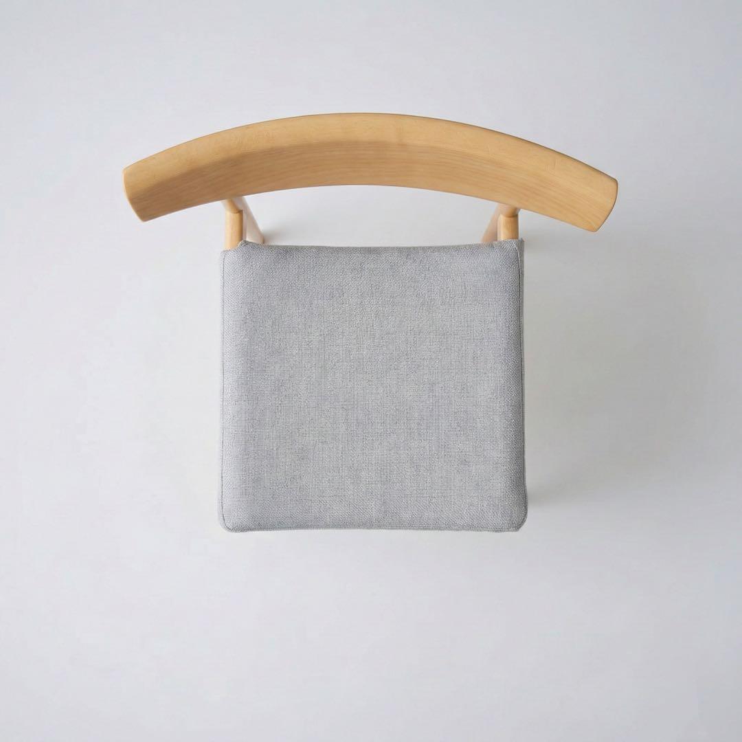 2/2】飛騨産業 キツツキ nae ダイニングチェア 布座 FC201 ビーチ