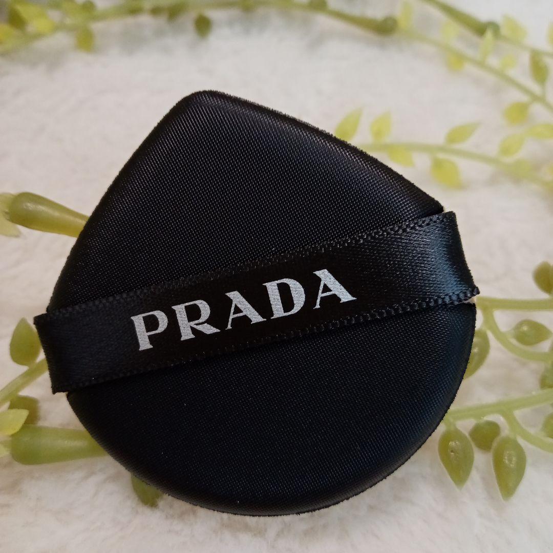 PRADA AUGMENTED SKIN クッションファンデーション LN10
