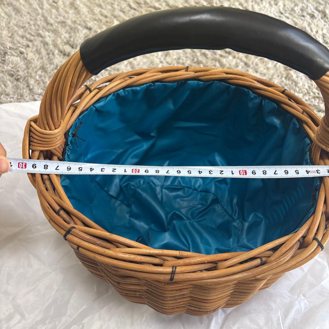 新品　エバゴス　籐製バスケット 青色内布