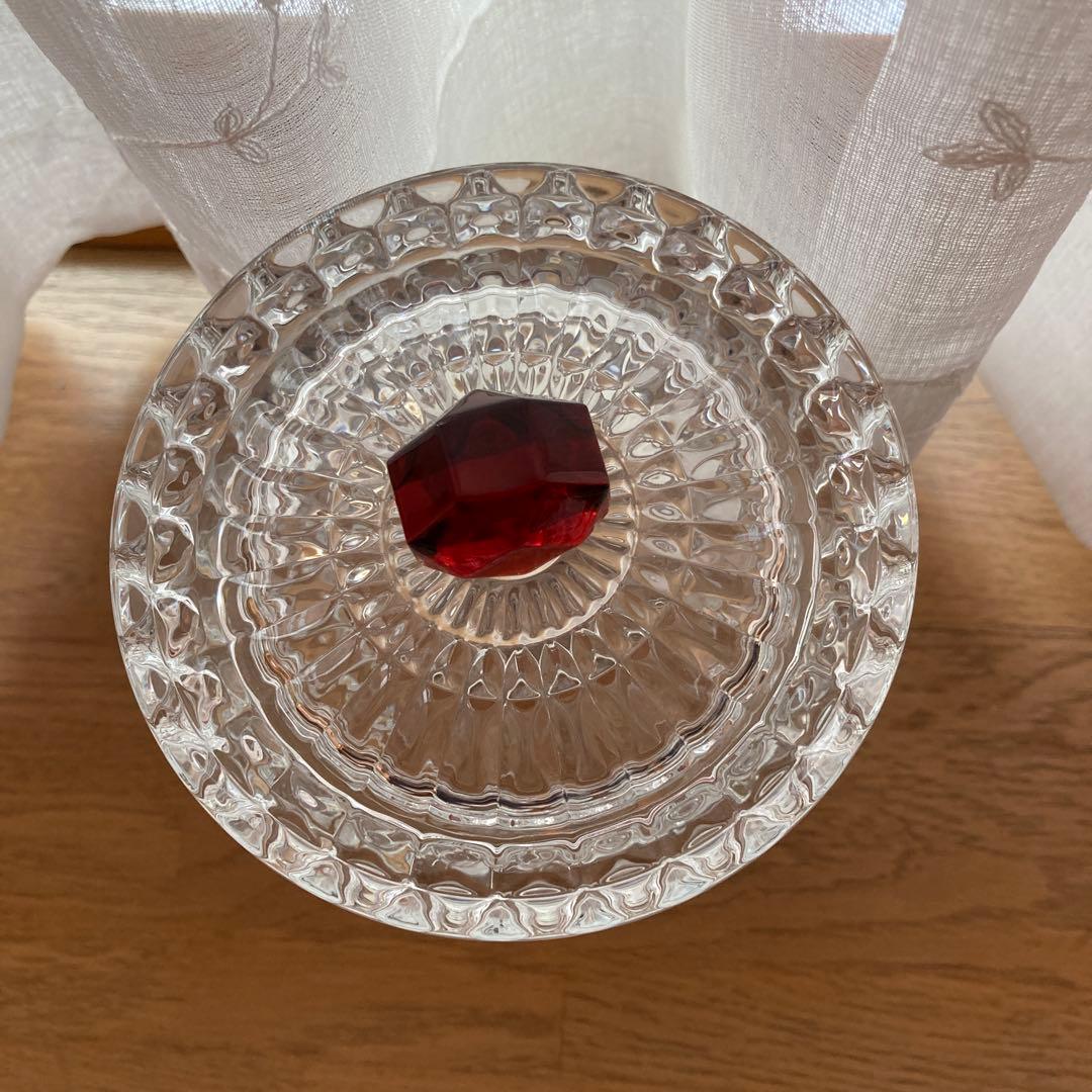 クリアガラス 菓子入れ 赤い蓋付き