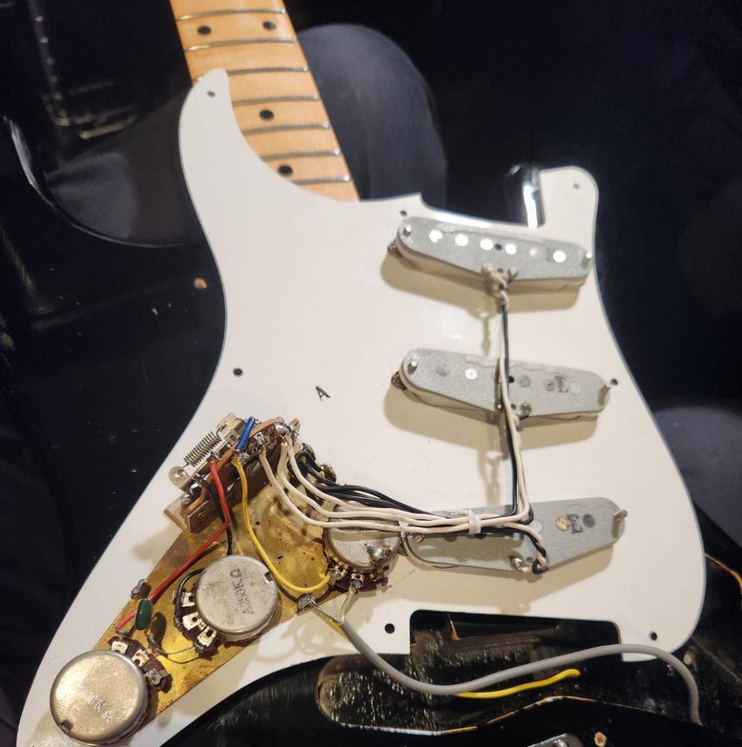 激鳴り 1980 Tokai springy sound ST80 トラネック - メルカリ