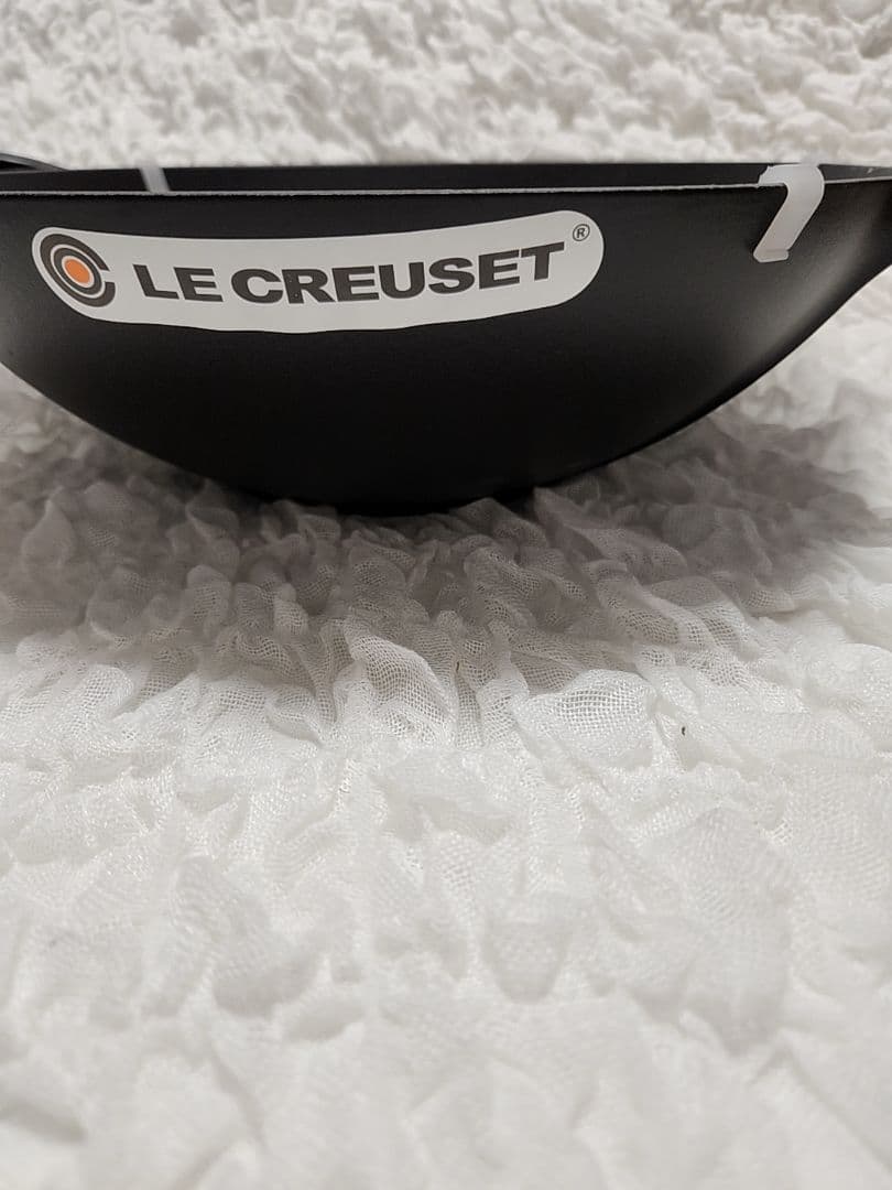 値下げ！早い者勝ち！ル・クルーゼ ウォクガラスフタ付き32cm マット