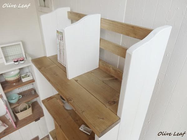 サイズオーダー可！スリム仕切り4段ラック●シャビーホワイト天然木無垢材●受注製作