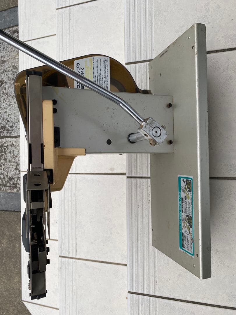 マックス／手動式袋口結束機：コニクリッパ CK-130HVです