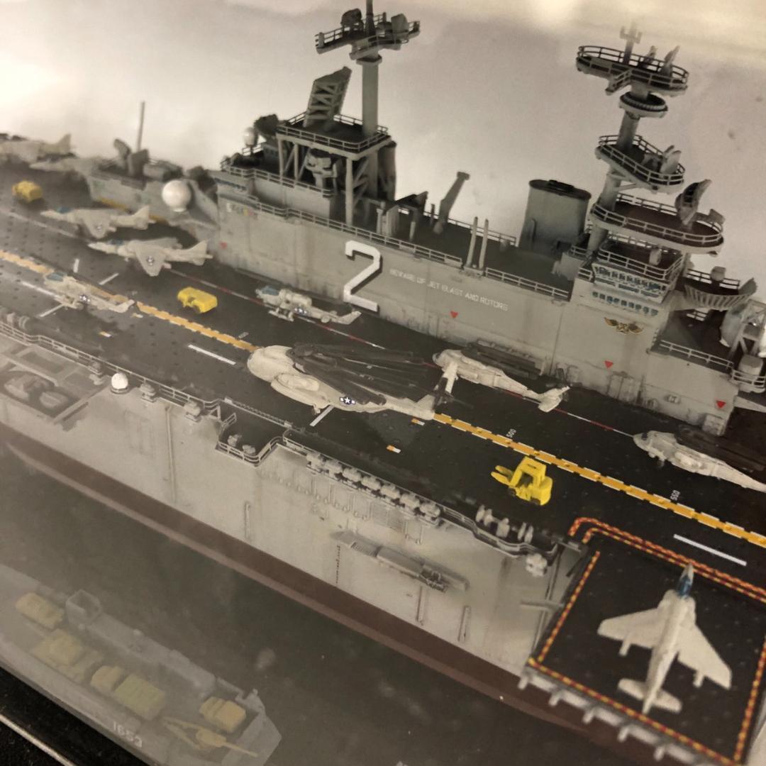艦船模型セット 空母 アクリルケース付 空母 プラモデル 完成品 - メルカリ