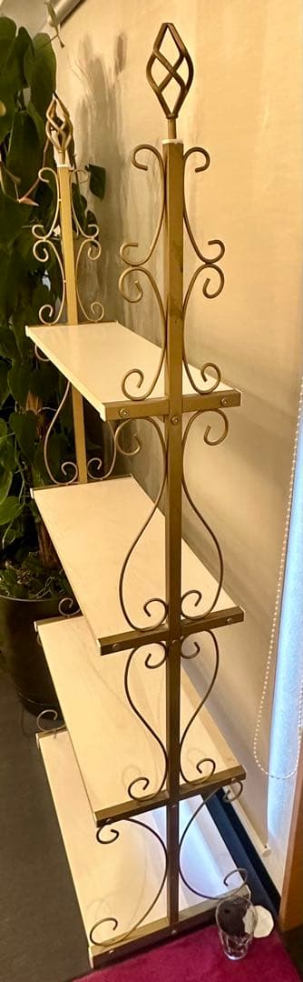 最終お値下げ‼️早い者勝ち！装飾的なアイアンフレームシェルフ 4段