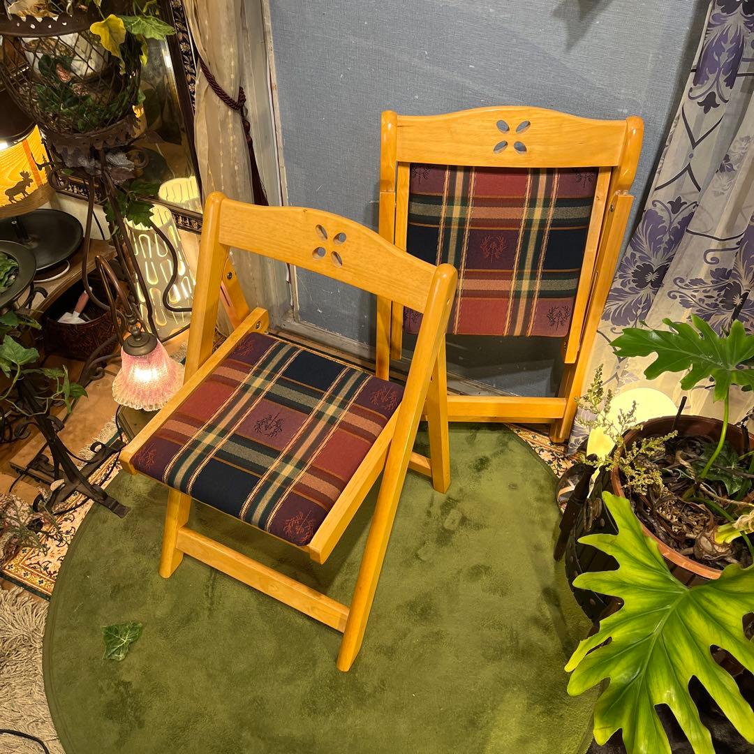 ２脚セット　フレンチカントリーフォールディングチェア　　木製