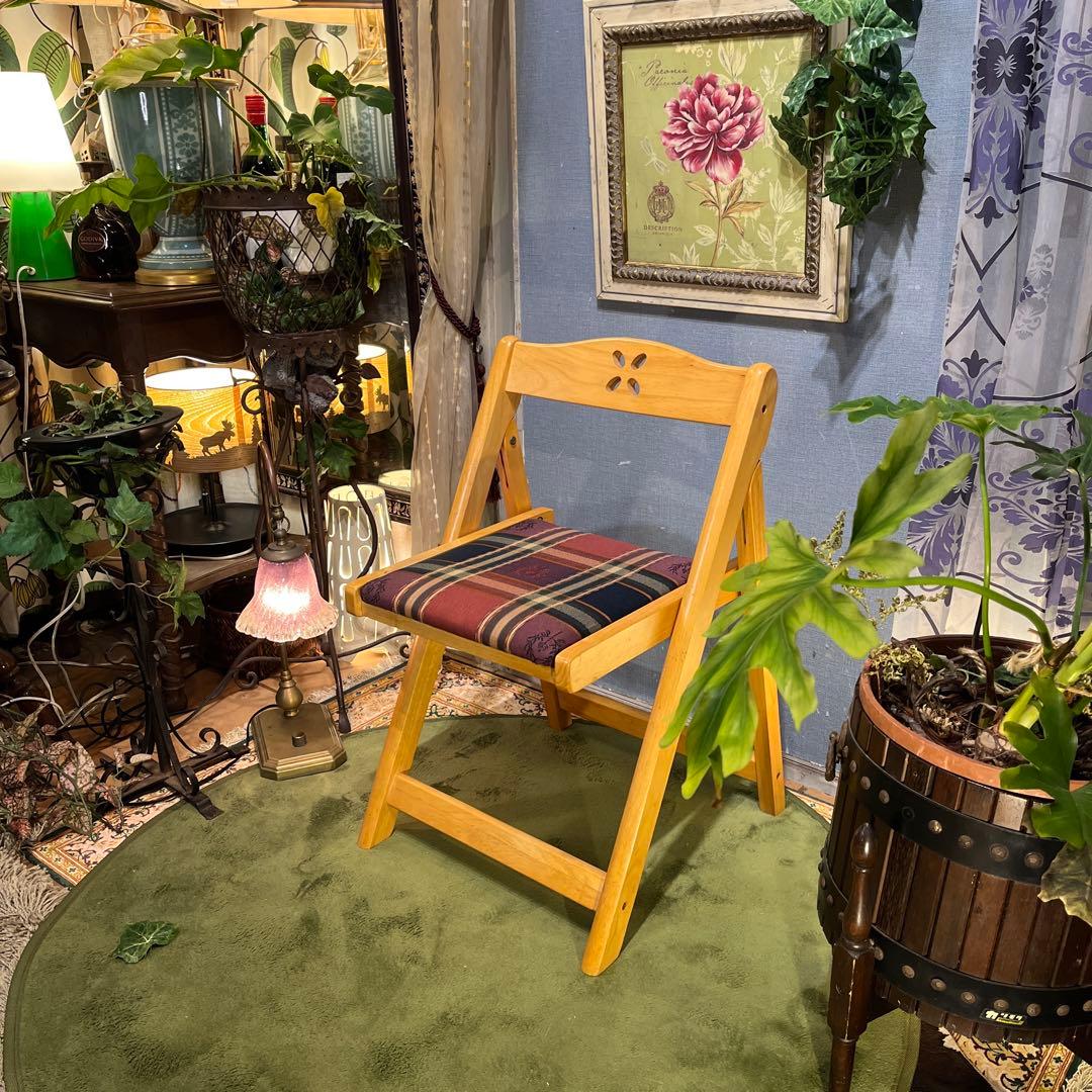 ２脚セット　フレンチカントリーフォールディングチェア　　木製