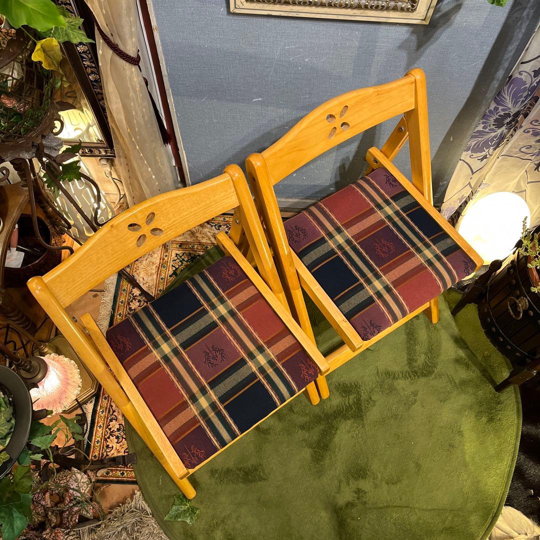 ２脚セット　フレンチカントリーフォールディングチェア　　木製