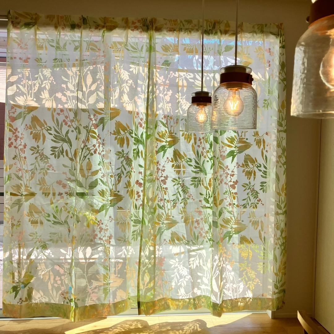 びっくりカーテン　95×211　両開き　薄手カーテン