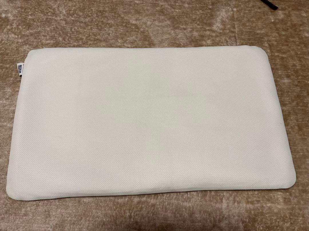 エアウィーヴ　ピロー　S-LINE