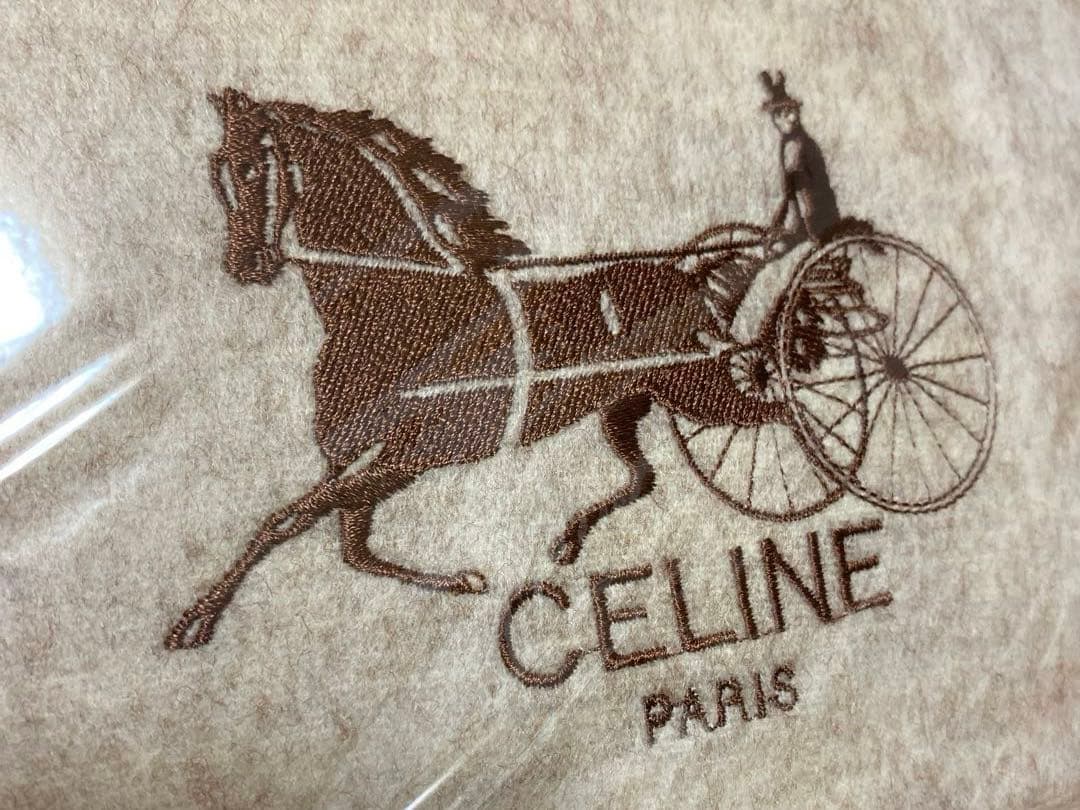 未使用　セリーヌ　CELINE 合繊掛布団　薄手　肌掛　140×190 日本製