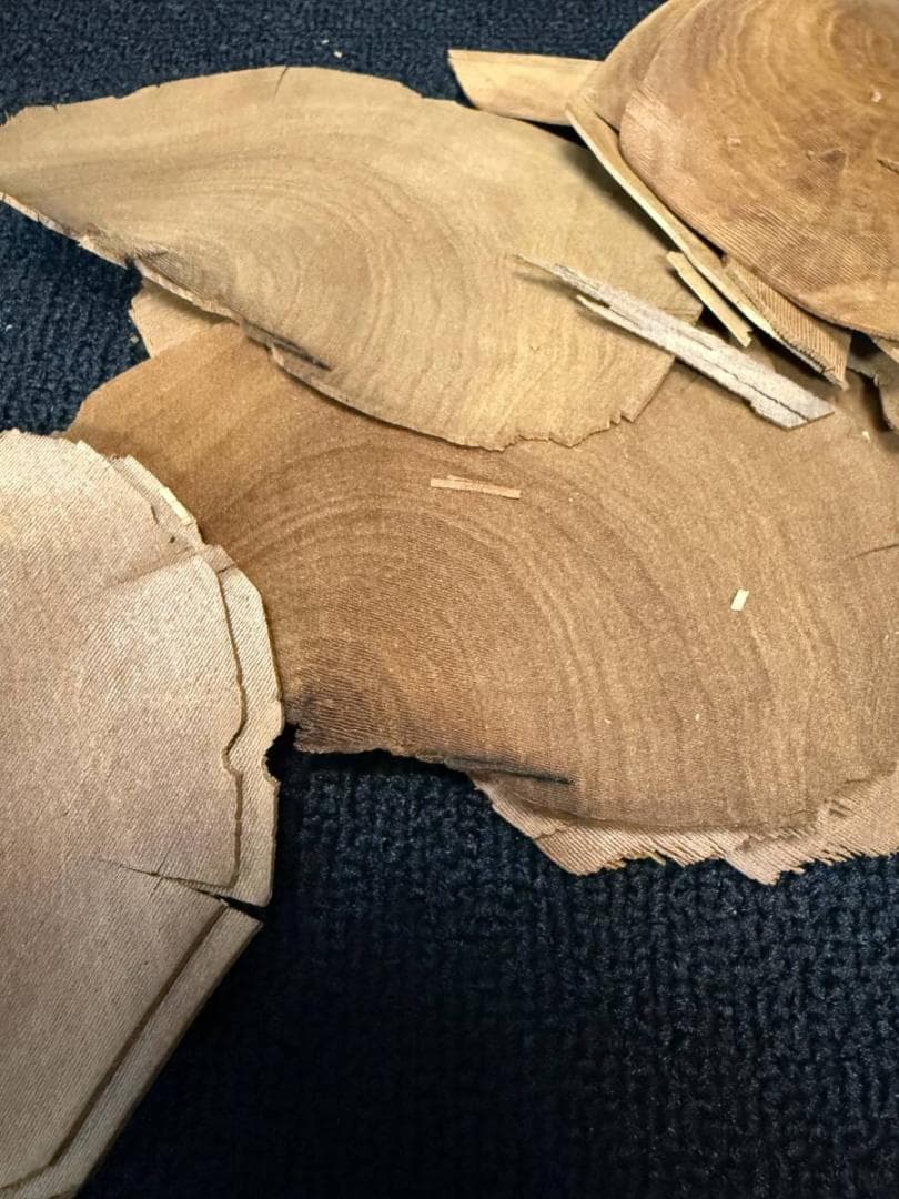 白檀 香木 薄切り ガラスケース付 109g 岡崎市発送 7195